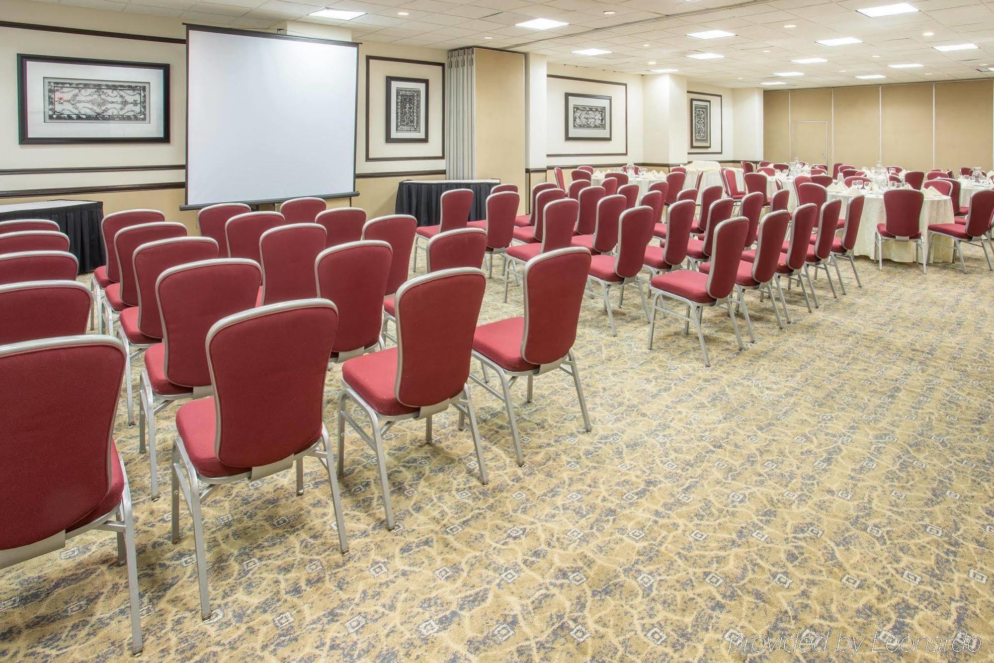 Crowne Plaza Suites Houston - Near Sugar Land Eksteriør bilde