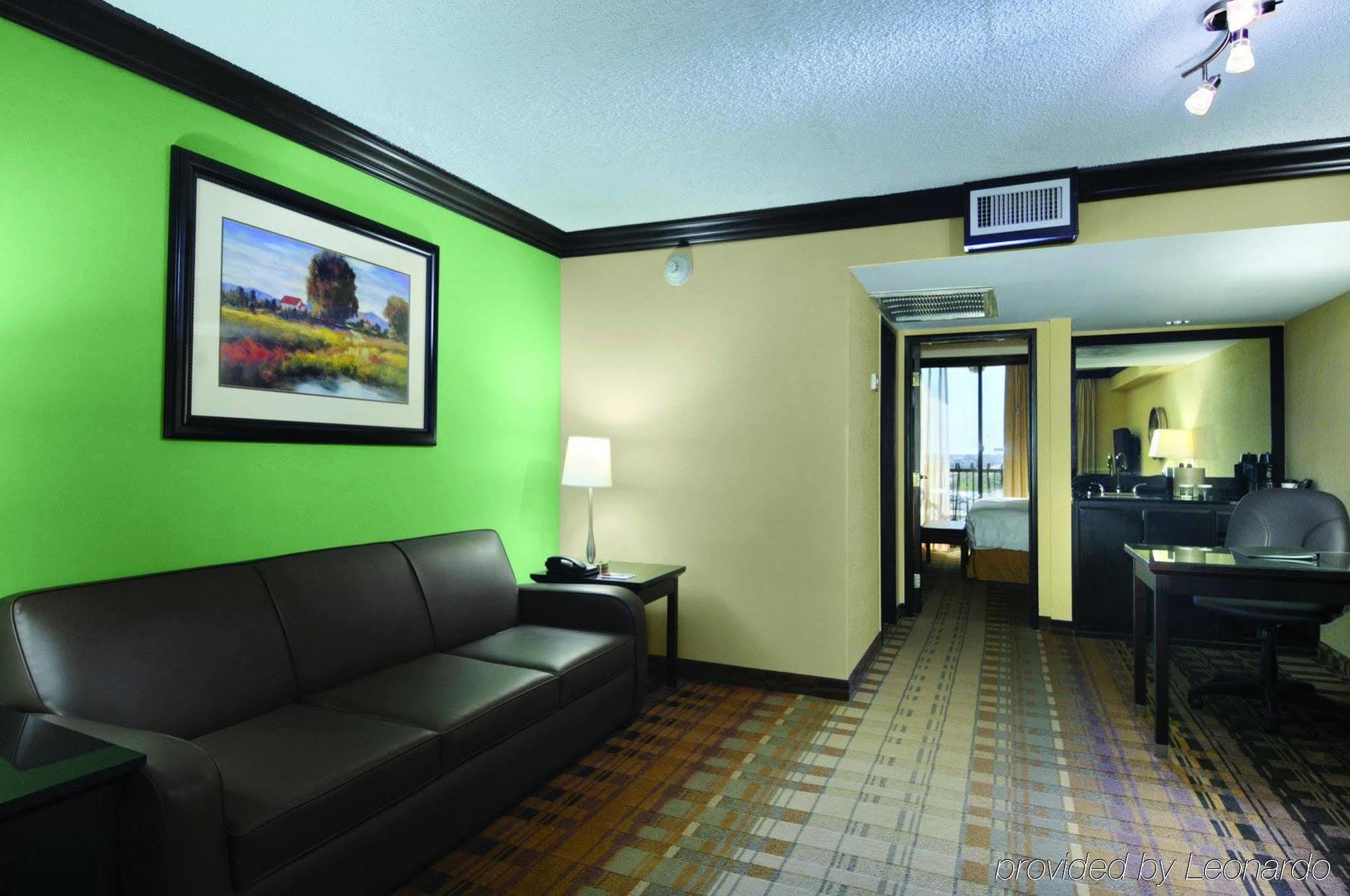 Crowne Plaza Suites Houston - Near Sugar Land Eksteriør bilde