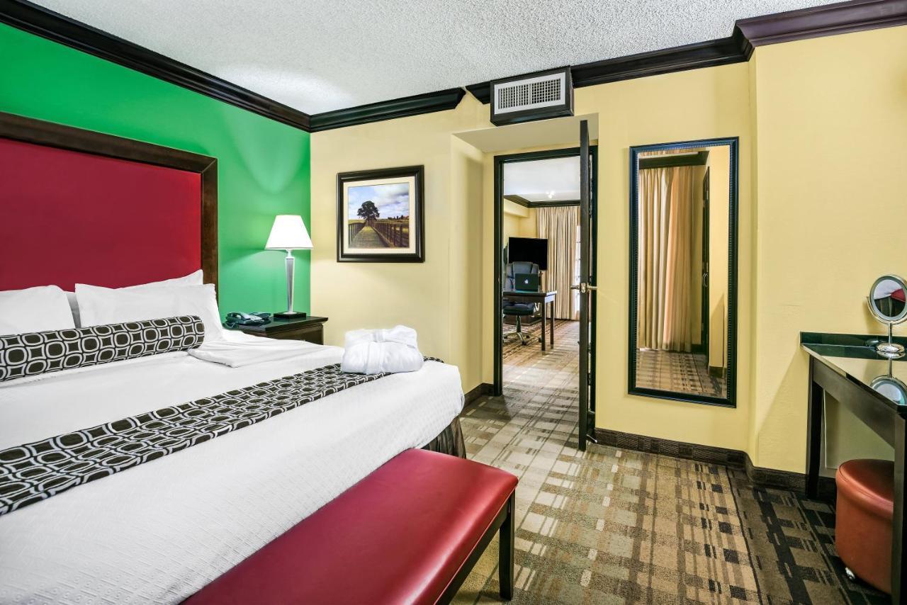 Crowne Plaza Suites Houston - Near Sugar Land Eksteriør bilde